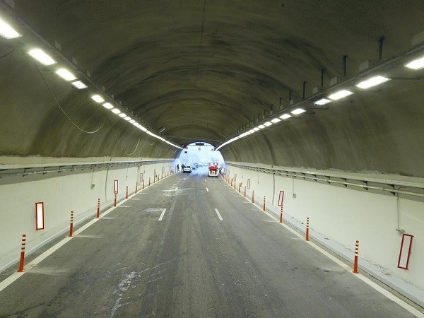 Възстановено е движението при км 33 на АМ "Хемус" в района на тунел "Витиня" в посока София