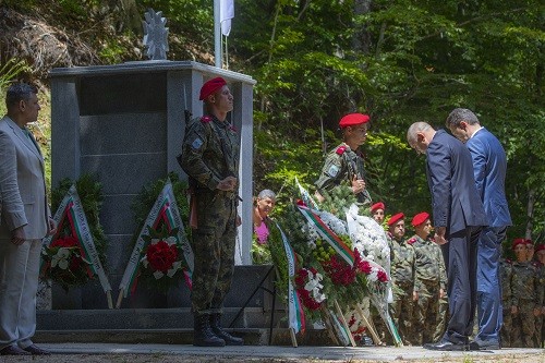 Президентът Радев: Националната памет и достойнство не се наследяват, а се отстояват всеки ден