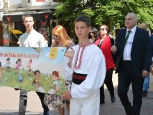 Министър Георги Гьоков: Децата са най-ценната част от нашето общество