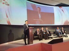 Министър Даниел Лорер: България може да се превърне в център за иновации в автомобилната индустрия