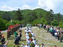 Премиерът Петков ще участва в поклонение на връх Околчица