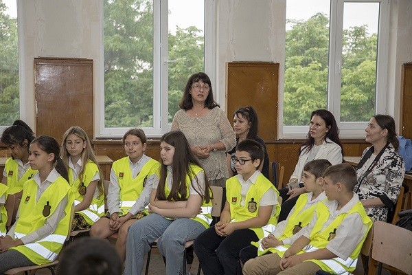 Наградиха участниците в Детска полицейска академия в Стара Загора