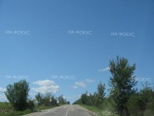 Движението в участъка от км 46 до км 59 на път ІІІ-803 Пазарджик – Лесичово се осъществява с повишено внимание поради ремонт на пътната настилка
