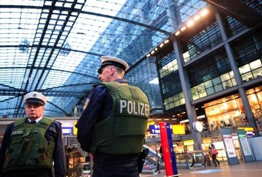 Двама души са загинали при стрелба в супермаркет в Германия