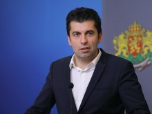 Премиерът Кирил Петков: Ще разговарям всеки ден с български депутати, готови да служат на държавата, а не на партийния си лидер