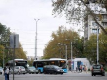 На Черешова задушница пускат повече автобуси до траурните паркове в Пловдив
