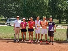 Анас Маздрашки при юношите и Каталина Петрова при девойките спечелиха титлите на Държавното лично първенство по тенис на открито до 16 г.