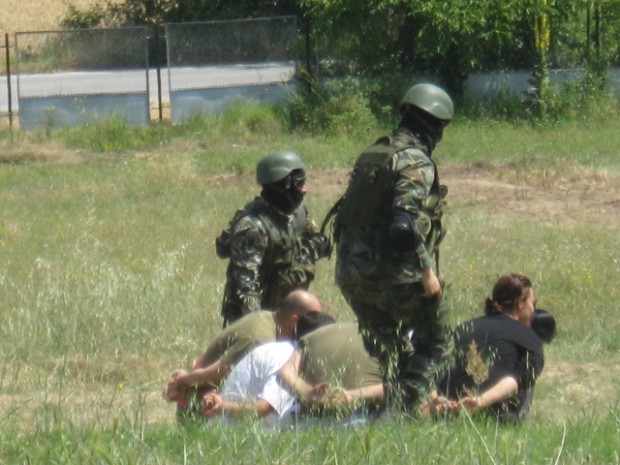 На зенитен полигон на ВВС - "Шабла" се извършва военно учение, гражданите трябва да ограничат своето пребиваване в региона на 6 и 7 юни