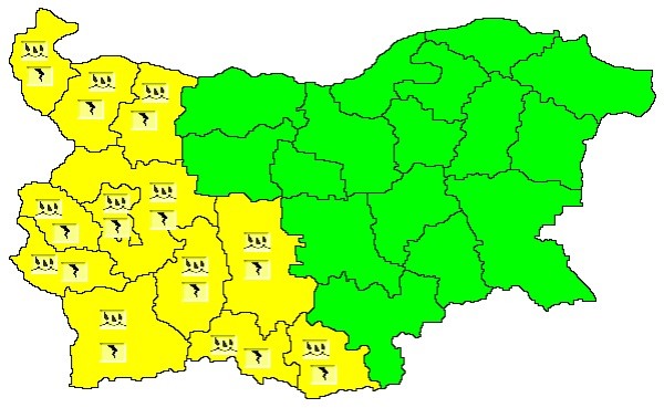 За 12 области на страната е обявен "Жълт код" за опасни метеорологични явления