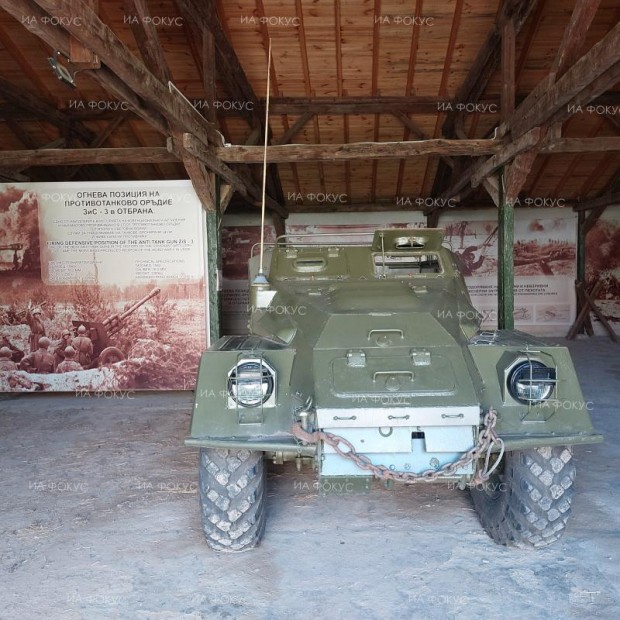 Музеят на бойната слава в Ямбол получи временни експонати от Български военен и технически музей – София
