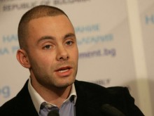 Александър Ненков, ГЕРБ: Не може да се очаква от ГЕРБ да подкрепя некадърно и корумпирано управление