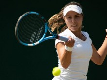 Виктория Томова продължава в Ийстборн след загуба в квалификациите