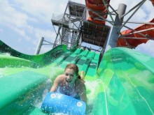 Аквапаркът в курортния комплекс "Албена" вече посреща любителите на водните забавления