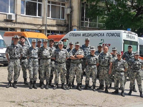 Резервисти от НВУ "Васил Левски" спасиха човек, пострадал при катастрофа