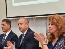 Вицепрезидентът: България губи духовни територии, отстъпва в световното културно съперничество