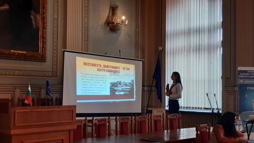 Урок по родолюбие "Културното наследство на Свищов" се проведе днес в ПДТГ "Димитър Хадживасилев"