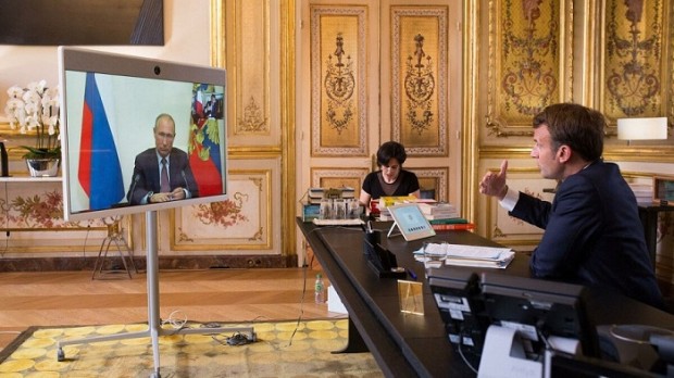 Le Parisien: Извадиха стенограма от уникален разговор между Макрон и Путин преди 24 февруари