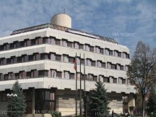 Деца от Дупница ще възстановят надписите върху Паметника на опълченците в града