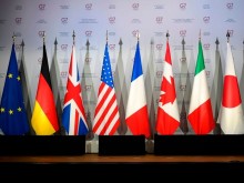 Associated Press: Лидерите на Г-7 се съветваха със Зеленски, готвят нова помощ за Украйна и санкции срещу Русия