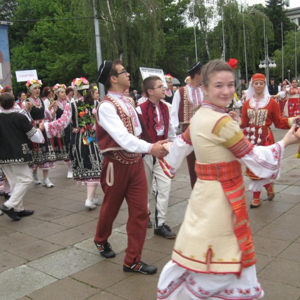 В Кюстендил започва Международният фолклорен конкурс "Пауталия"