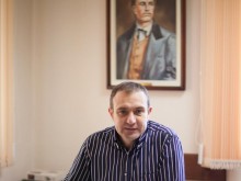 Борислав Гуцанов, БСП: Необходимо е нормализиране на отношенията с Руската федерация Разговорите с "Продължаваме промяната" ще бъдат тежки