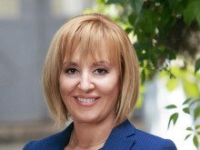 Мая Манолова: Ако мине правителството, ще е заради бакалски сметки и алъш-вериш