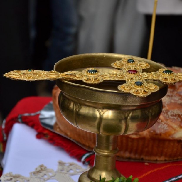 С Божествена архиерейска света Литургия бе отбелязана 40 годишнината на Българската православна църковна община "Св. Климент Охридски" в град Мюнхен