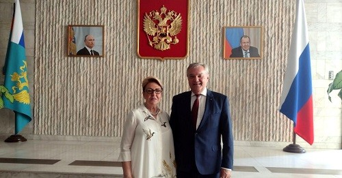 Румен Петков се срещна с Н. Пр. Елеонора Митрофанова