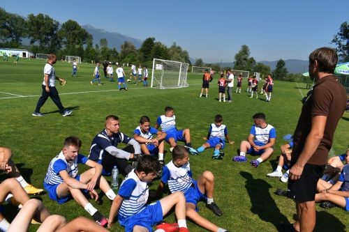 Футболен турнир събира деца от България и РС Македония, благодарение на д-р Милен Врабевски