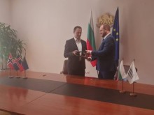 Кметът на Добрич Йордан Йорданов подписа договор за реализацията на проект Интегриране на мерки и дейности за адаптация към климатичните промени"