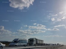 До 19 ч. днес движението от км 85 до км 95 на АМ "Тракия" в посока София се осъществява с повишено внимание, поради монтаж на мантинели