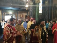 Негово преосвещенство Белоградчишкият епископ Поликарп ще отслужи обновление на храм "Св. Троица" в с. Калотина
