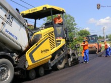 Полагане на износващ слой на асфалтовата настилка ще бъде извършено по улица "Иван Вазов" в Добрич