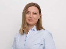 Министър Йорданова: Вдигаме заплатите на служителите в ГДИН и ГДО