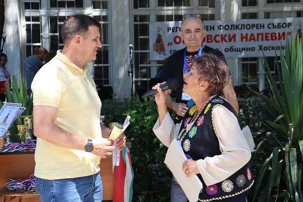 Фолклорният събор "Орловски напеви" се проведе днес в хасковското село Орлово