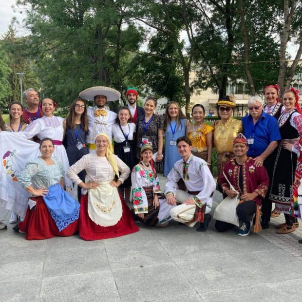 Днес започва тридневния Международен фолклорен фестивал "Сребърна пафта" в Кюстендил
