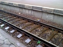 Преустановено е движението на влакове в междугарието Зверино - Елисейна заради дерайлирал вагон от товарна композиция