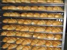 Тошко Няголов, производител: Задържаме изкуствено цената на хляба, за да не станем виновни, че мярката с ДДС не е проработила