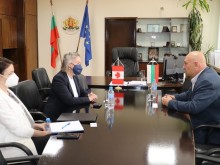 Възможностите за разширяване на икономическото сътрудничество с Канада бяха обсъдени между Анатоли Станев и посланик Аник Гуле