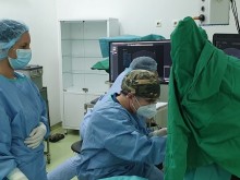Трима мъже с рак на простатата бяха успешно оперирани по иновативен метод в УСИЛ