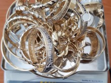 1,8 кг контрабандни златни накити задържаха митническите служители на МП Капитан Андреево