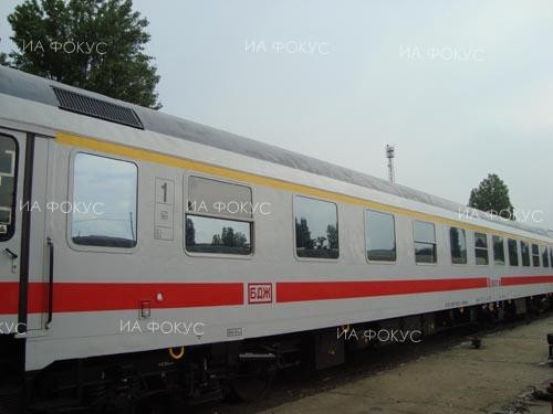Два допълнителни влака между София и Бургас ще пътуват в съботните и неделните дни