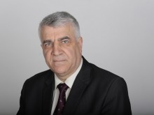 Проф. Румен Гечев: Служебното правителство прави масови уволнения на кадри на БСП