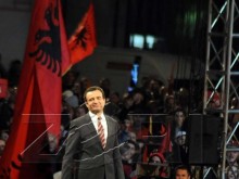 Премиерът на Косово пред Reuters: Напрежението със сърбите в Северно Косово може да ескалира във въоръжен конфликт