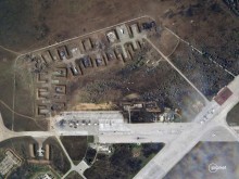 Washington Examiner: Сателитни изображения показват разрушените руски самолети в кримската военна база
