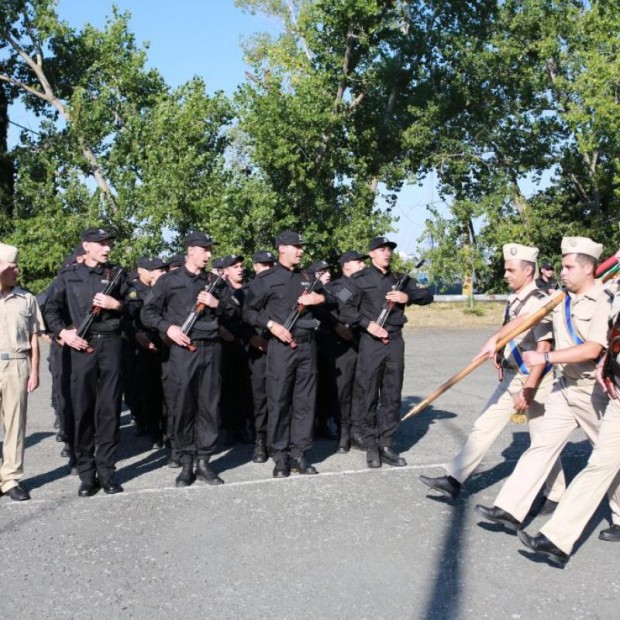 В Бургас се проведе тържествен ритуал по полагане на военна клетва от новоназначени военнослужещи от състава на дивизион патрулни кораби и Военноморската база