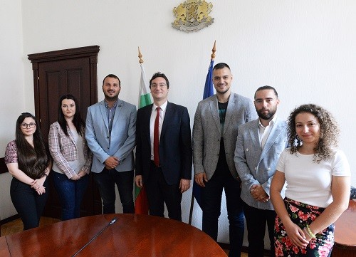 Министър Зарков и студентските съвети с конкретни действия за партньорство