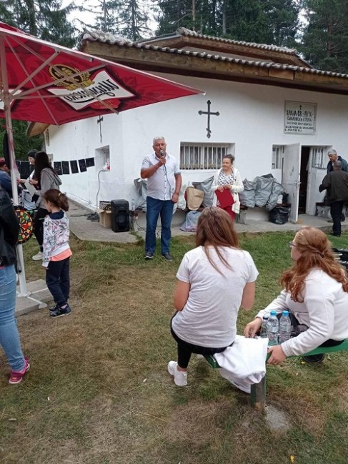 Областният управител Стефан Сабрутев уважи летния празник на деца с увреждания в района на Смолянските езера до параклиса "Св. Дух"