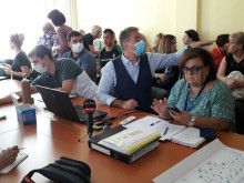 Грешно решение по много важна за Пловдив тема, хората натъпкани като сардели