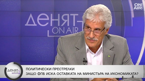 Емил Георгиев: Г-н Радев, не хапете ръката, която ви даде хляб